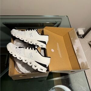 OnCloud Cloud X4 Sneakers